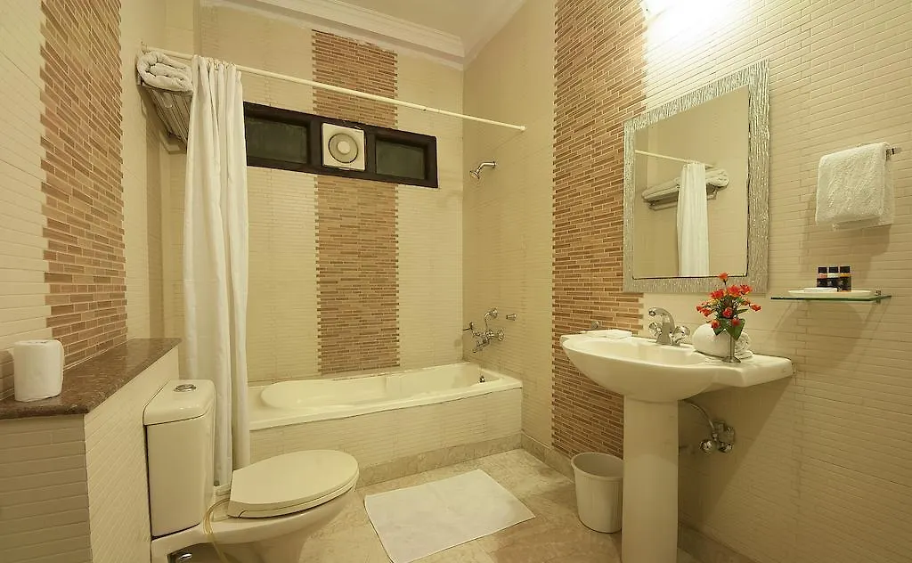 Hotel Siris 18 Agra