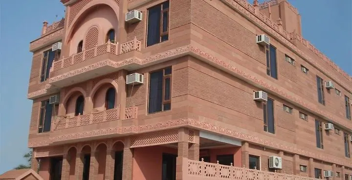 Hotel Siris 18 Agra