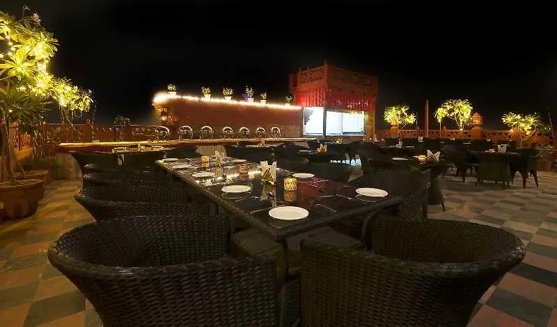Hotel Siris 18 Agra