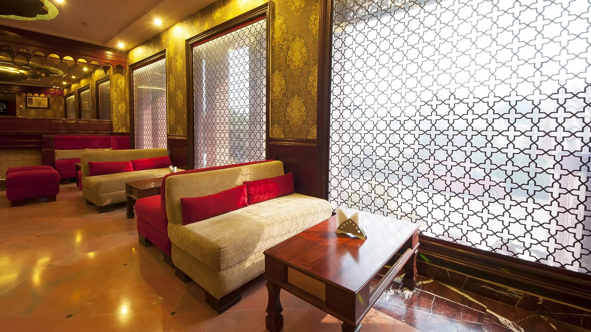 Hotel Siris 18 Agra