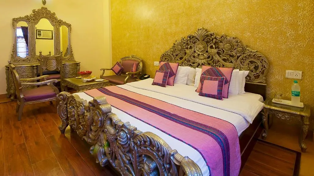 Siris 18 Hotel Agra