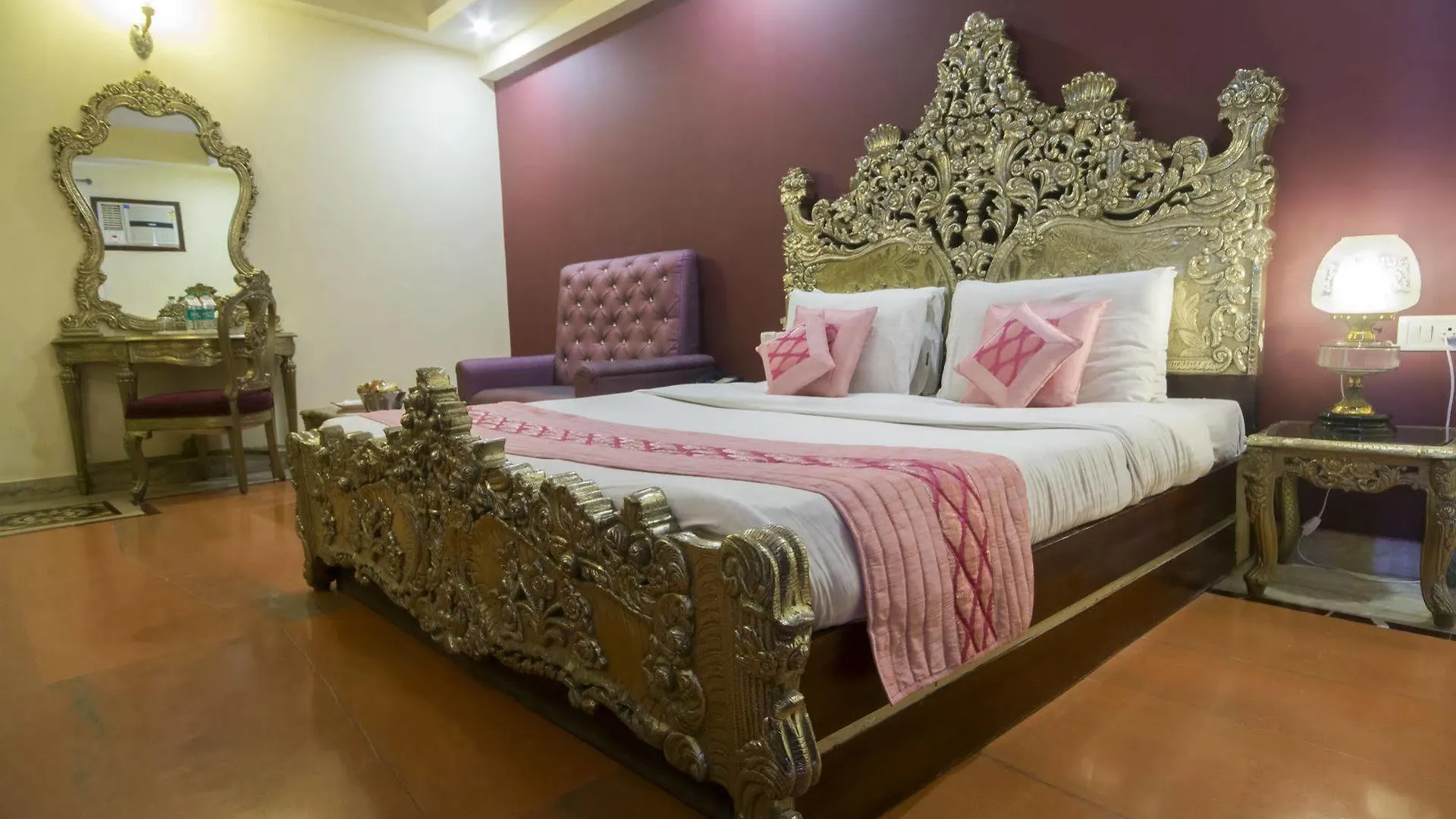 Siris 18 Hotel Agra   Agra (Uttar Pradesh)